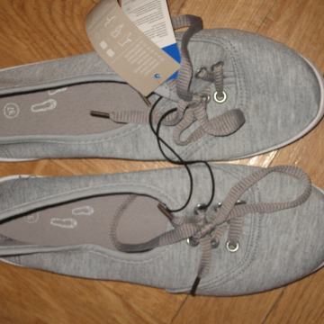 NOVE SIVE TENISICE BR. 37