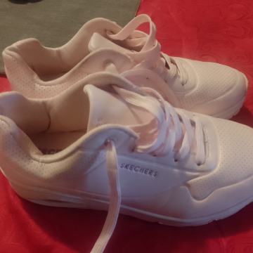Skechers br.38 kvalitetne udobne tenisice odlične