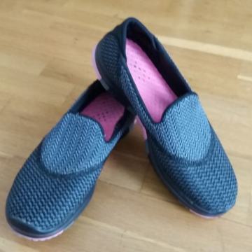 Skechers  go flex br 36