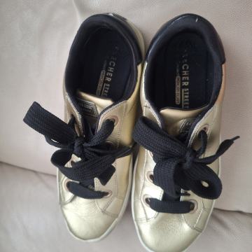 Skechers kozne tenisice br 38