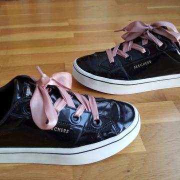 Skechers stret tenisice br 38