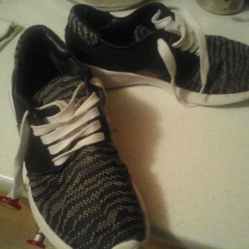 Sprandi br 37 kvalitetne udobne tenisice lagane