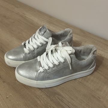 Srebrne, kožne tenisice, 37