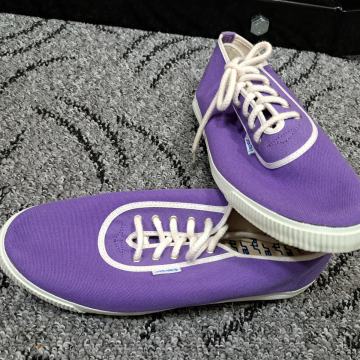 Startas Ženske tenisice br. 43.