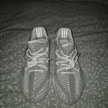 Static reflective Yeezy 350