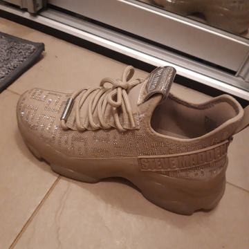 Steven Madden crne i zlatne br 38