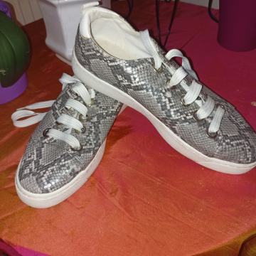 ŽENSKE TENISICE 41 PITON ZMIJA SNAKE TENE TENKE PATIKE