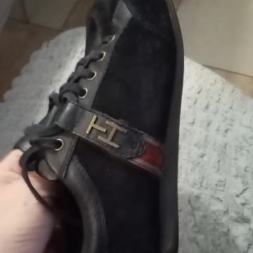 T.hilfiger br.37 kožne kvalitetne udobne i lijepe tenisice