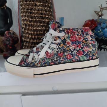 TALIJANSKE CVJETNE VISOKE TENISICE 36