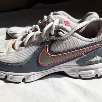 Tenisice (36,5) nike ženske