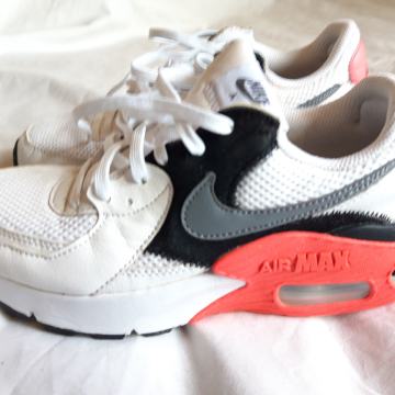 Tenisice (37,5) nike air max ženske