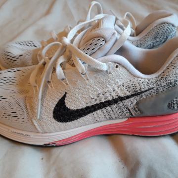 Tenisice (40) nike (Lunarglide) ženske