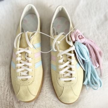 Tenisice Adidas KOLN broj 42 2/3 ORGINAL NOVO