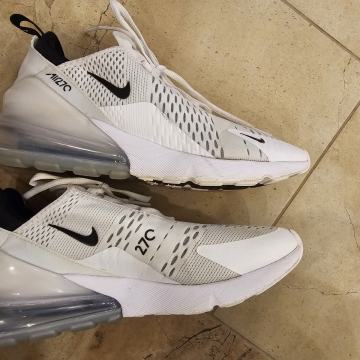 Tenisice Nike Air  270 -br 41 kao nove