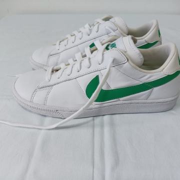 Tenisice Nike br.38 ***NOVO***
