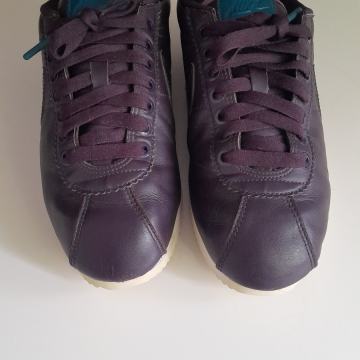 Tenisice NIKE Br.40.5 AJO 135-600