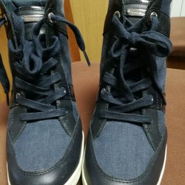 Tenisice na petu Tommy Hilfiger