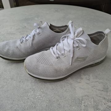 Ženske tenisice Skechers broj 40