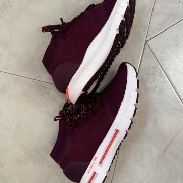 Tenisice Under Armour ženske