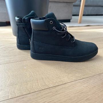 Timberland tenisice gotovo nove 37