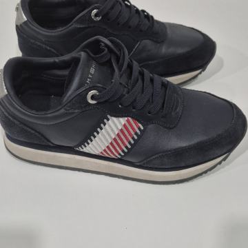 Tommy hilfiger tenisice br 36