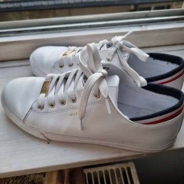 Tommy Hilfiger tenisice nove, nošene jednom