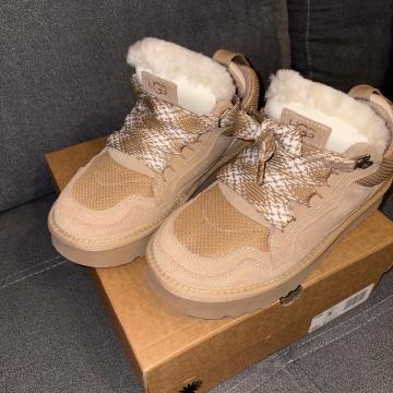 UGG Lowmel