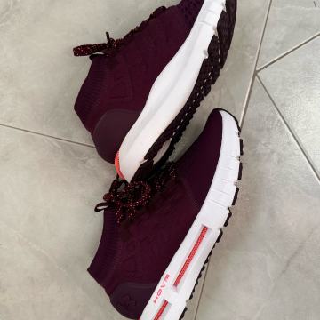 Under Armour Tenisice W HOVR Phantom NC