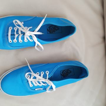 Vans tenisice br 40