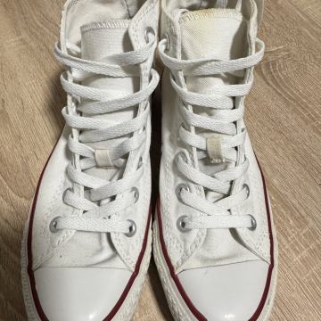 visoke starke br. 37 (ug 23,5)