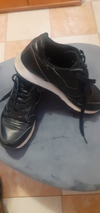 VTY br 37 kožne udobne tenisice kvalitetne