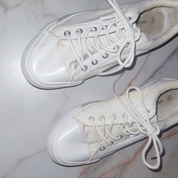 Walkmaxx ženske bijele tenisice vel. 40