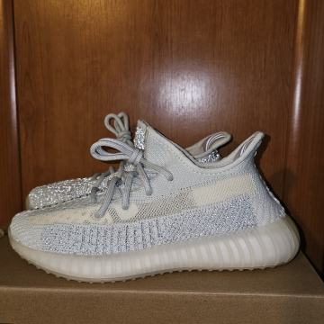 Yeezy 350 Cloud White