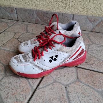 Yoneks tenisice za badminton