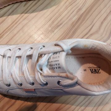 Zara tenisice br 37