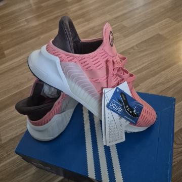 ženske  adidas tenisice nove