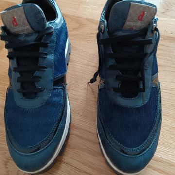 ženske cipele tenisice