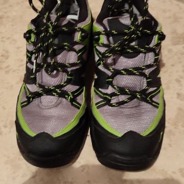 Ženske ili dječje trekking cipele - tenisice McKinley vel. 36 odlične