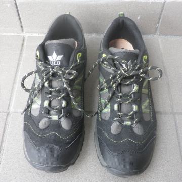 ŽENSKE LAGANE KOŽNE TENISICE GOJZERICE 42