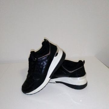 Ženske tenesice Br.37