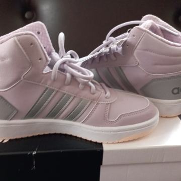 ŽENSKE TENISICE ADIDAS