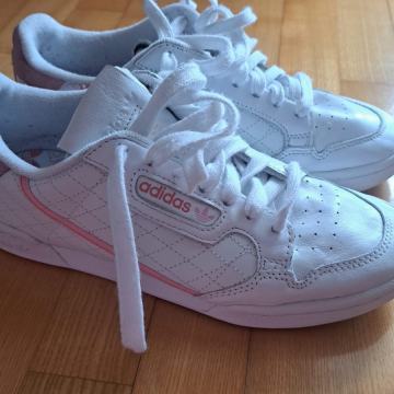 Ženske tenisice marke adidas bijele i plave