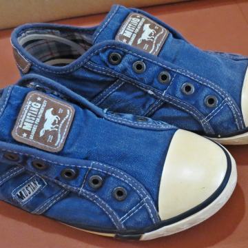 Ženske tenisice MUSTANG (broj 39)