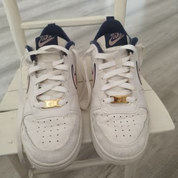 Ženske tenisice NIKE 38