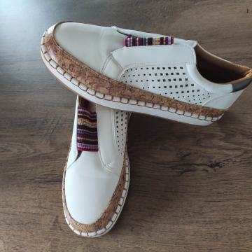 Ženske tenisice veličina 37