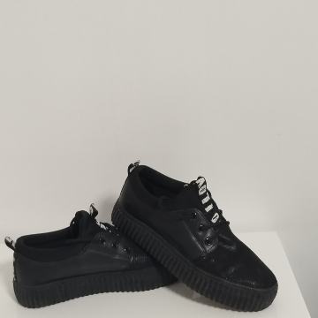 Ženske trnesice RECCA (GF 156) Br.37 OČUVANO