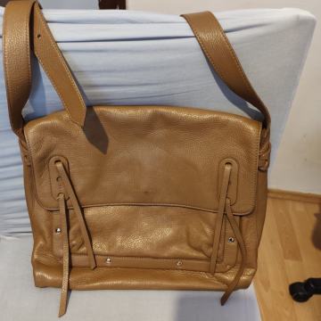 4 kožne torbe na rame