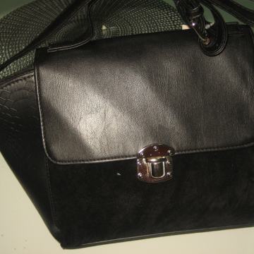 NOVA CRNA TORBA  - PLIŠ I KOŽA