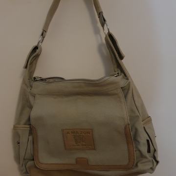 AMAZON platnena sportska torbica