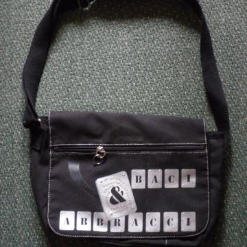 BACCI & ABBRACCI - ženska lagana traper torbica 32 x 22cm